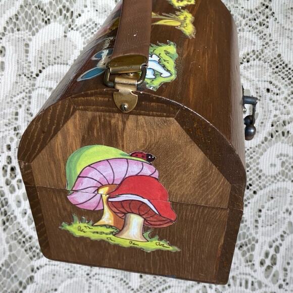 Vintage Wooden Decoupage Cottagecore Mushroom Mouse Storage Box Purse - Picture 3 of 12